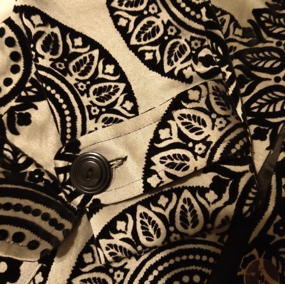 Jacket - Picture 7 of 7